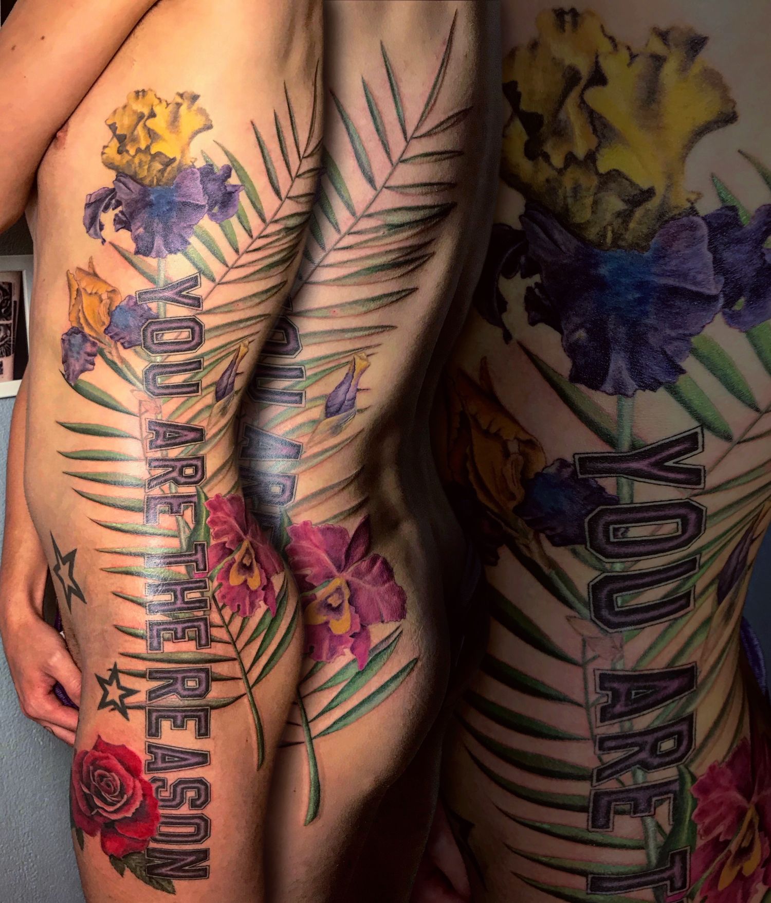 Comb tetoválás, Hát tetoválás, Színes tetoválás, Virág tetoválás