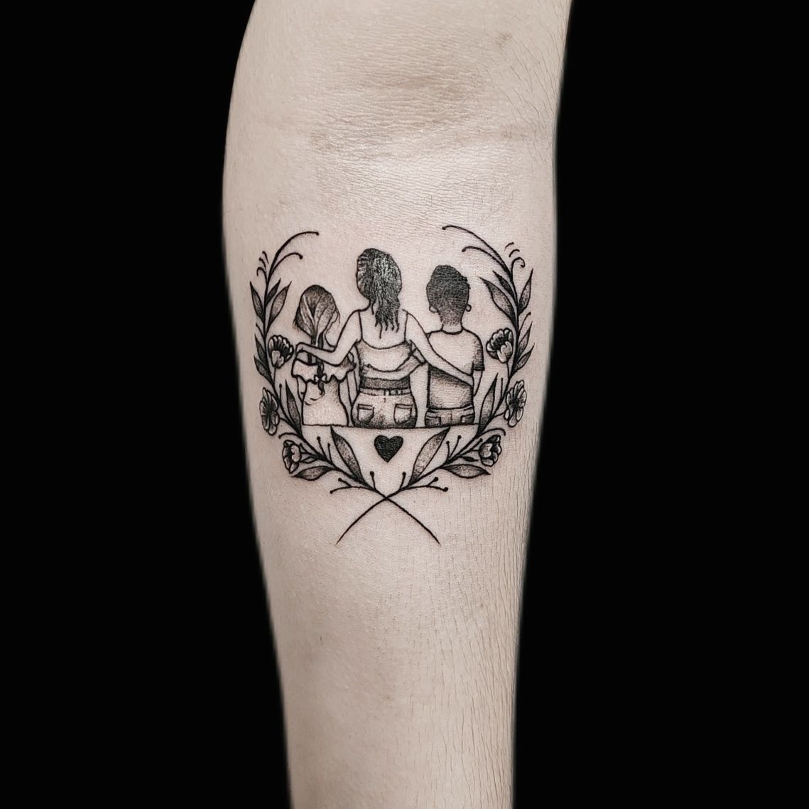 Alkar tetoválás, Fantázia tetoválás, Fekete fehér tetoválás, Szimbólumok, Virág tetoválás