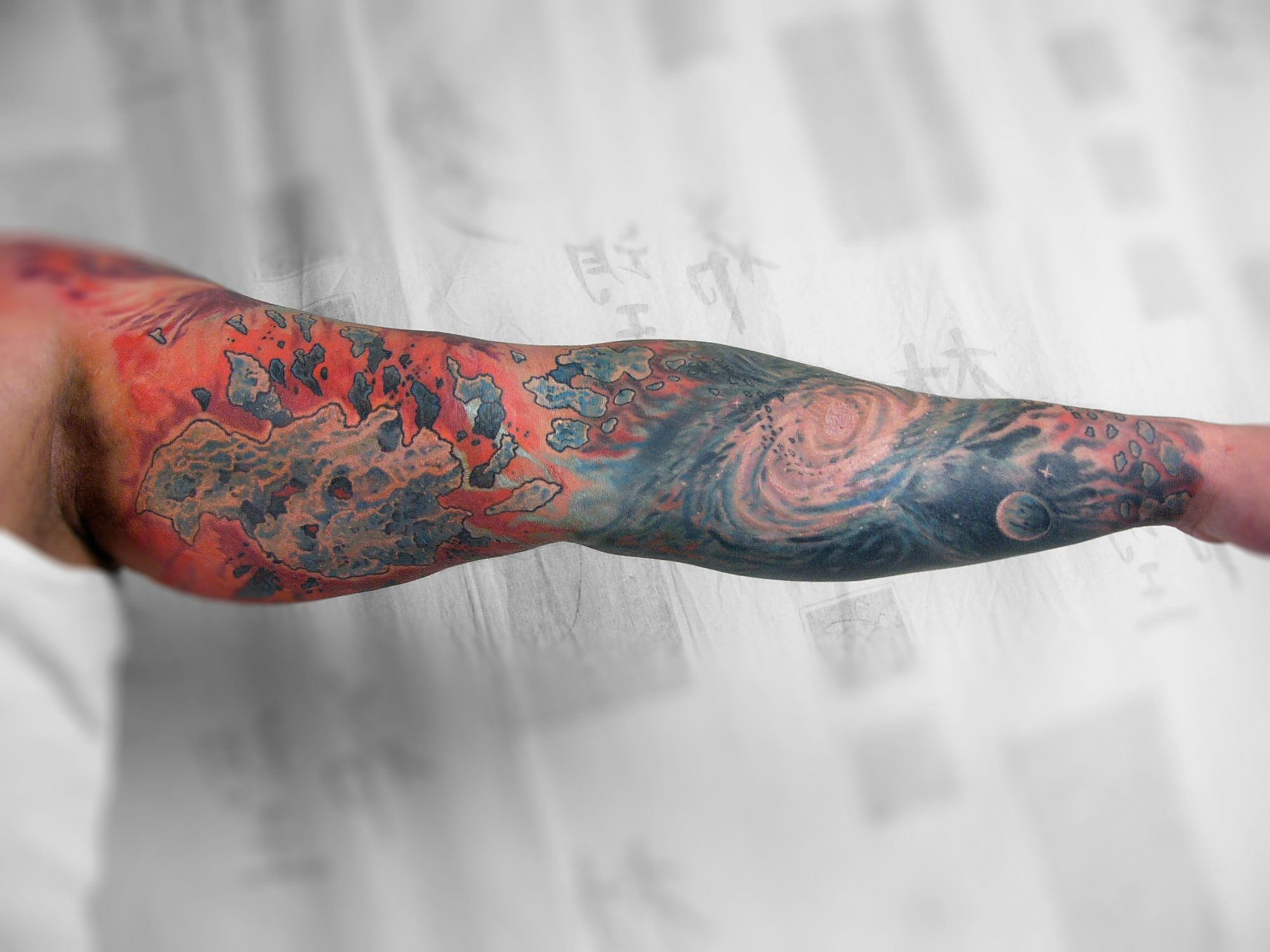 Színes tetoválás, Teljes kar tetoválás, Űr tetoválás