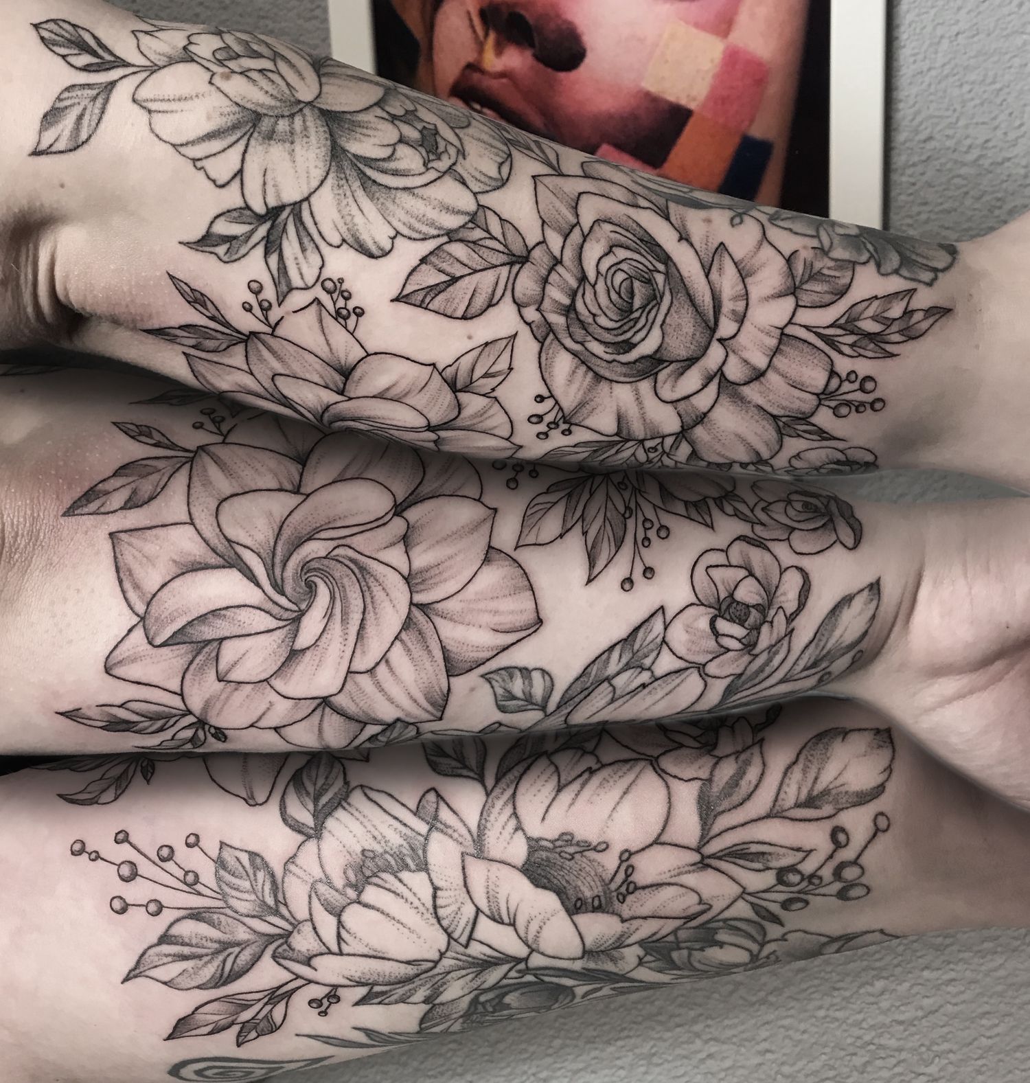 Alkar tetoválás, Dotwork tetoválás, Fekete fehér tetoválás, Virág tetoválás