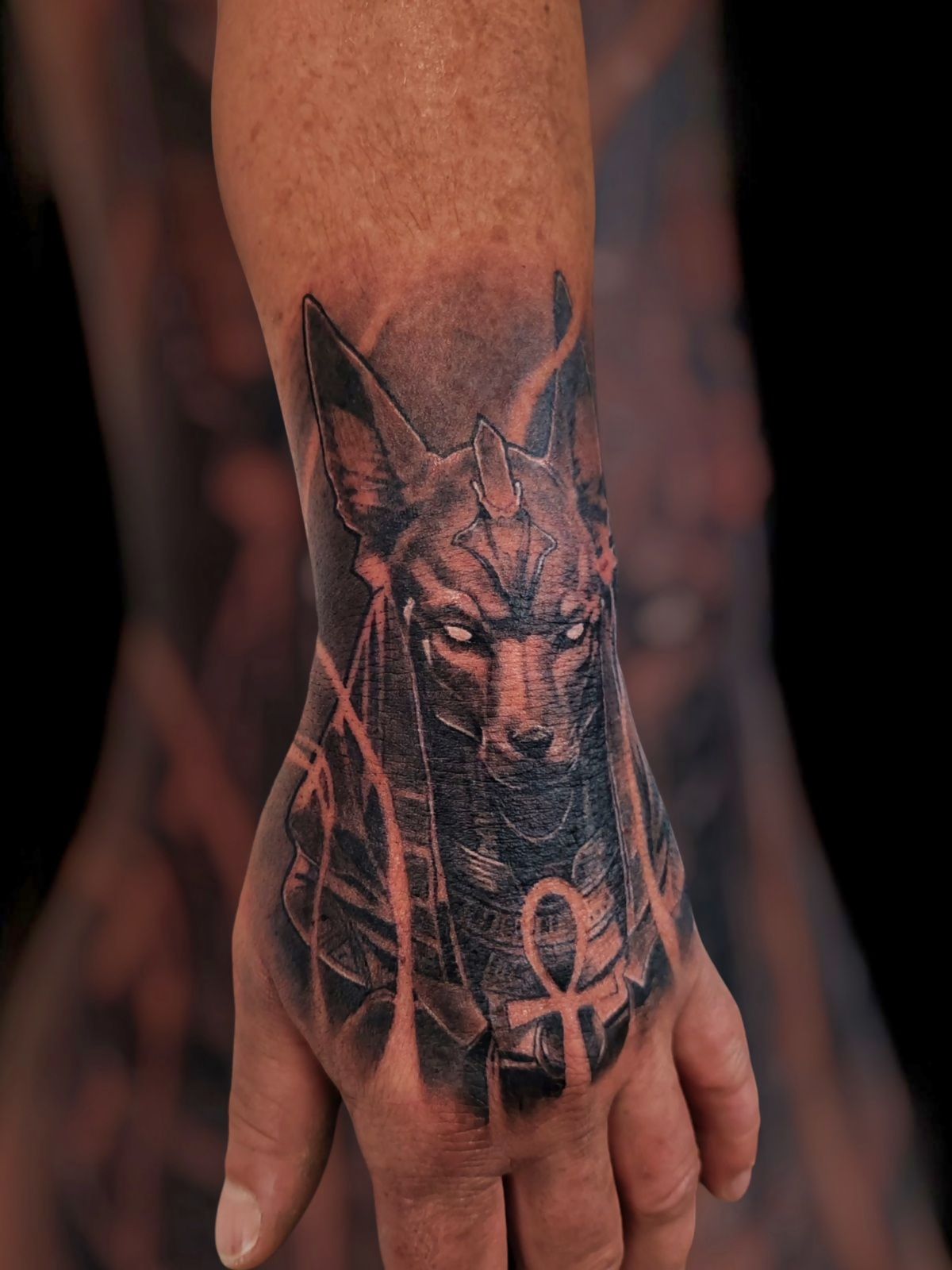 Fantázia tetoválás, Fekete fehér tetoválás, Kéz tetoválás, Realisztikus tetoválás, Szimbólumok