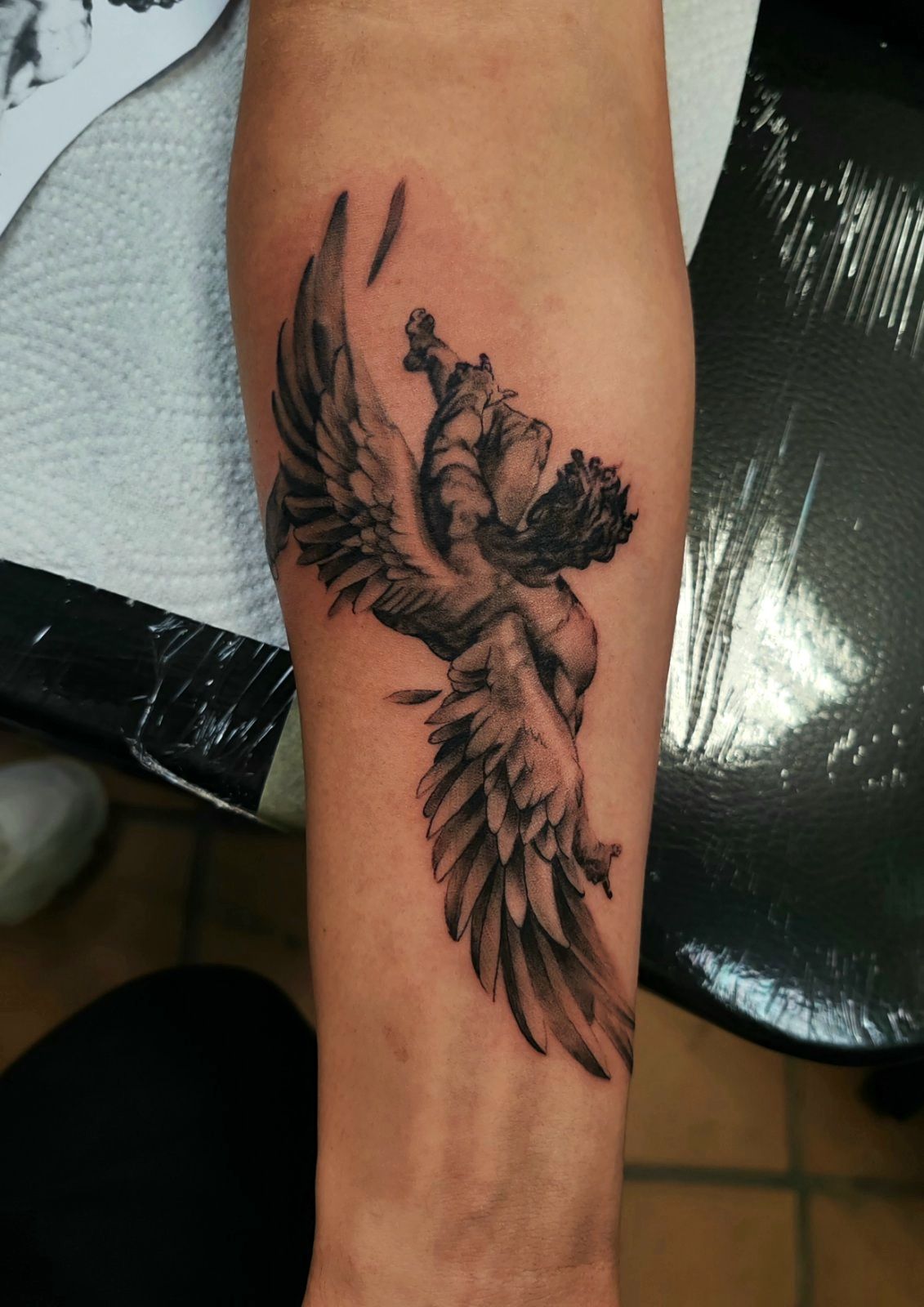 Alkar tetoválás, Angyal tetoválás, Fantázia tetoválás, Fekete fehér tetoválás, Kéz tetoválás, Realisztikus tetoválás, Szimbólumok