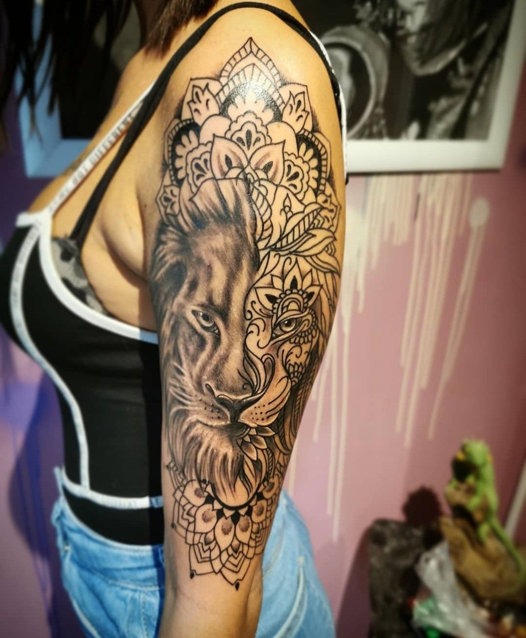 Állat tetoválás, Fantázia tetoválás, Fekete fehér tetoválás, Felkar tetoválás, MANDALA  Tetoválás, Portré tetoválás, Realisztikus tetoválás